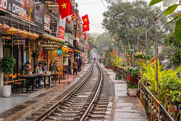 VIETNAM, HANOI & SAPA